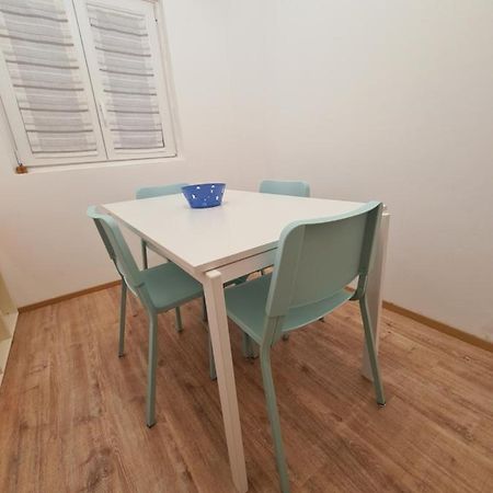 Countryside Apartment Koper Luaran gambar